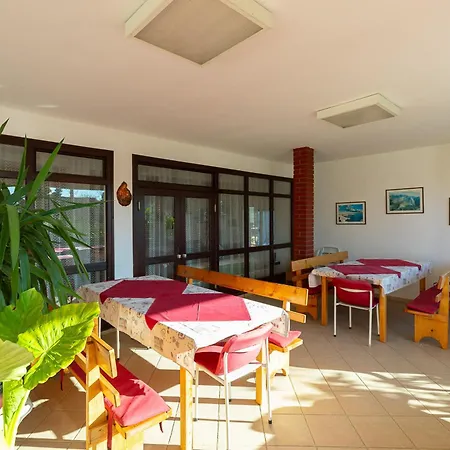 Tinka, No 9 Guest house 3*