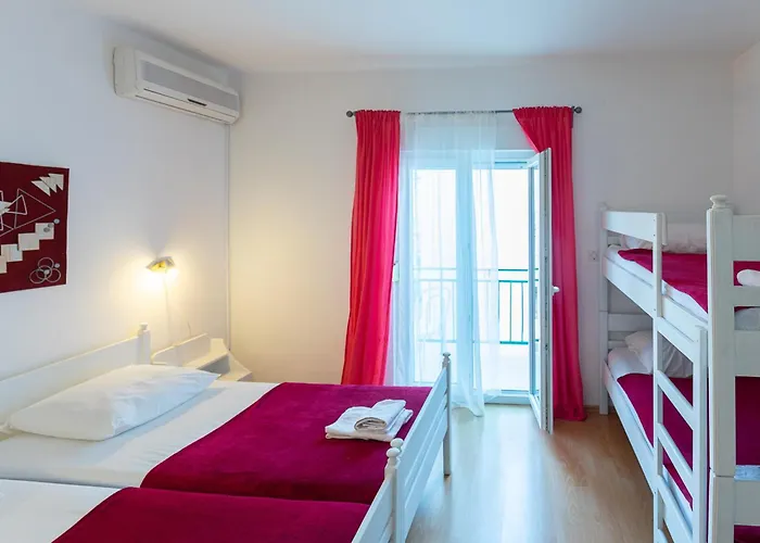 Guest house Tinka, No 9 Starigrad Paklenica