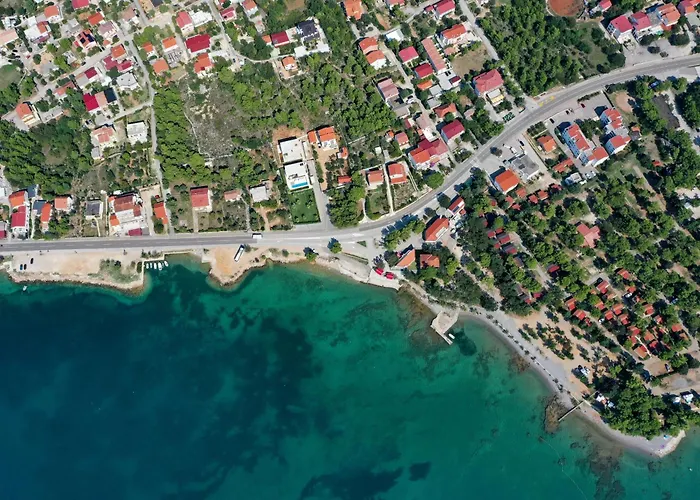 Tinka, No 9 Guest house